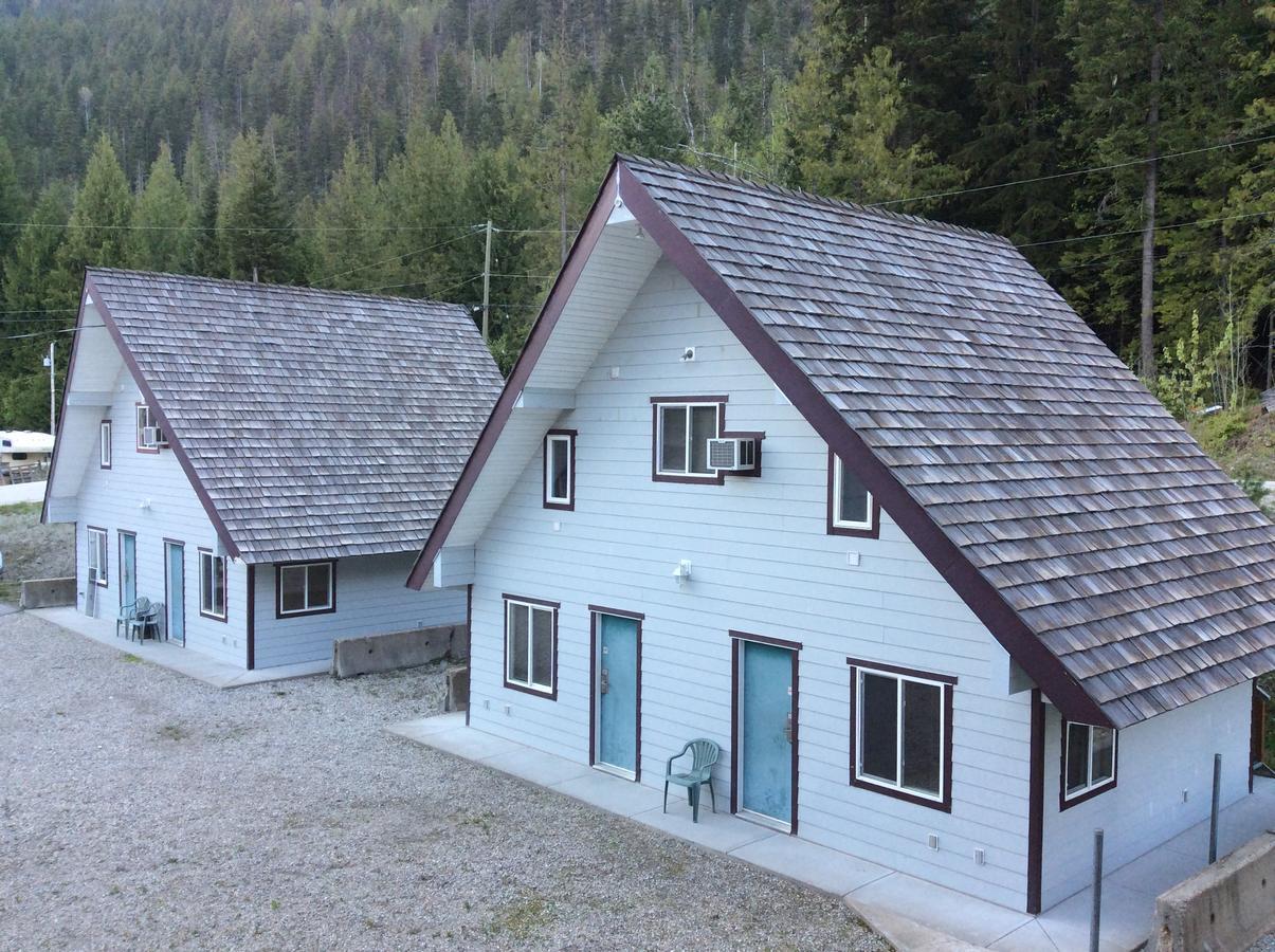Peaks Lodge Revelstoke Exteriör bild